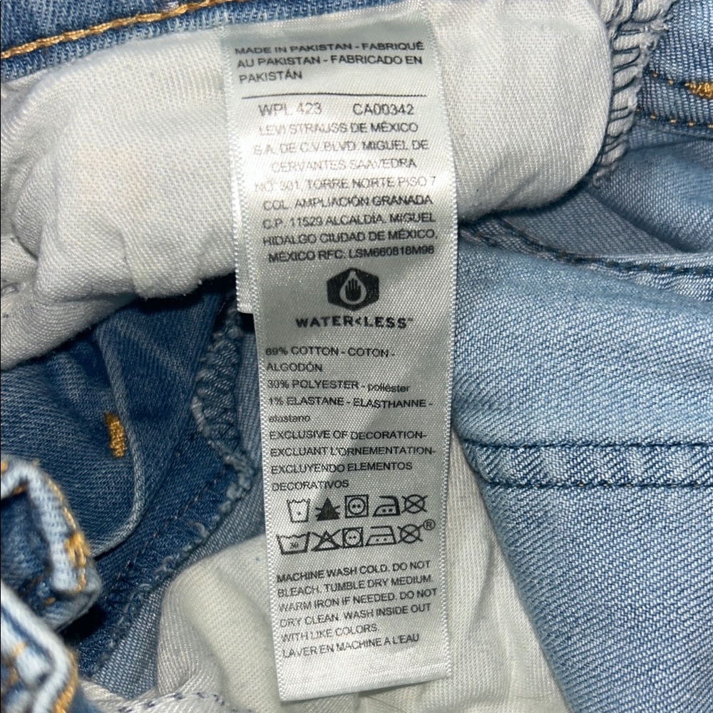 Denizen from Levi's Light Blue Kids Jeans - Picture 5 of 7
